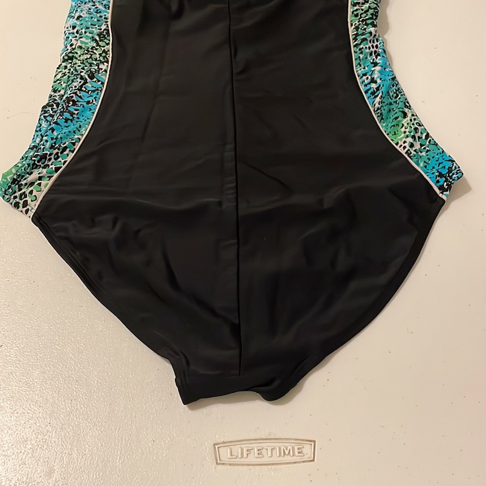 Catalina One Piece Swim Suit Extra Large, 16-18 - Picture 10 of 12